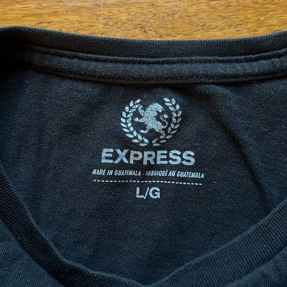 Express T shirt. Size is L - Picture 3 of 3